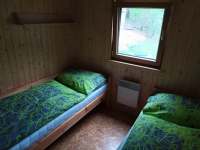 Pokoj 1 dvě samostatné postele - pronájem chaty Kněždub