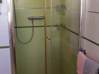 sprchový kout v koupelně - Bavory