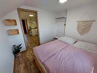 Růžový pokoj - apartmán k pronajmutí Velké Bílovice