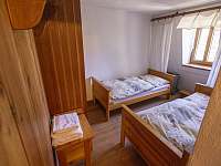 Dvojlůžkový pokoj s oddělenými postelemi - chata k pronájmu Hrušovany nad Jevišovkou