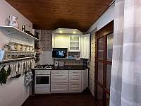 Kuchyně naproti myčky a lednice - Vlčnov