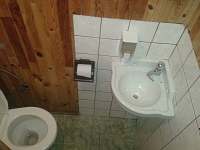 samostatné WC v přízemí - pronájem chaty Koryčany