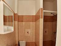koupelna se záchodem - rekreační dům k pronajmutí Dolní Věstonice