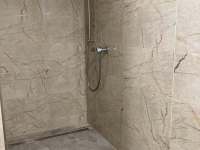 Koupelna sprchový kout - pronájem chaty Stvolínky