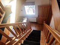 schodiště v apartmánu Diem - chata k pronájmu Rokytnice nad Jizerou