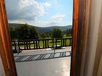 HOJA A , B - výhled z terasy - chalupa k pronajmutí Vítkovice v Krkonoších