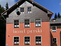 Hotel Petski - Strážné