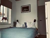 Ložnice s balkonem - apartmán ubytování Rudník