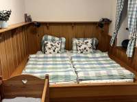 postel a postýlka - apartmán ubytování Pec pod Sněžkou