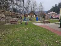 Dětské hřiště u školy - Černý Důl - Čistá v Krkonoších