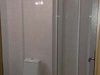 sprcha + WC - pronájem apartmánu Loučná pod Klínovcem