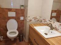 Toaleta v 1.patře - Bublava
