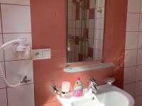 Růžový pokoj, koupelna - Karlovy Vary - Dvory