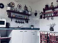 Pokoj č. 7 podkroví, čtyřlůžkový pokoj s malou kuchyňkou - Pernink