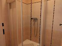 Sprcha v přízemí - Abertamy