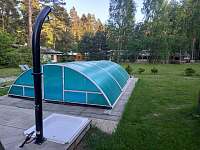 solární sprcha a bazén - srub k pronajmutí Hamr na Jezeře - Břevniště