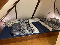 Velká podkrovní postel - Kamenický Šenov