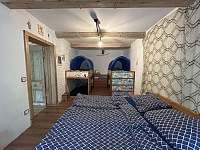 Ložnice, velký pokoj pro odpočine - pronájem chalupy Jamné nad Orlicí