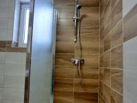 Koupelna 1 v prvním poschodí_ - Heroltice u Štítů