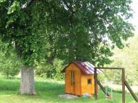 Dětský domek - pronájem chaty Deštné v Orlických horách