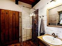 "Malej" koupelna přízemí - chalupa ubytování Orlické Záhoří