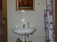 Koupelna - pronájem chalupy Čunín