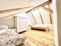 Pokoj č.3 koupelna s Wc a 1x manželská postel, 2x klasická postel, 1x rozkládací - pronájem chalupy Štramberk