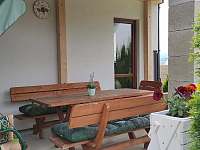 posedenie na terase, gril, kotlík na guláš - Velká Lomnica