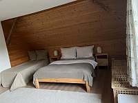 Ložnice 2 - 2 osoby na manželské posteli, 2 osoby na futonech - Korňa