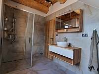 Kúpeľňa a toaleta na prízemí - Ižipovce