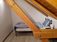 Dvoulůžkový pokoj s oddělenými postelemi - apartmán k pronájmu Čestín - Čenovice