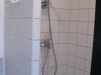 Koupelna se sprchovým koutem - chalupa k pronajmutí Hřebečníky