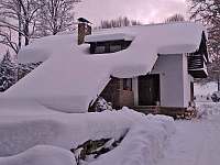 Chalupa Nové Hutě pod sněhem - k pronájmu