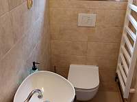 Koupelna v přízemí - Hamry na Šumavě