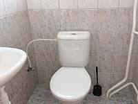 WC - chalupa k pronájmu Sušice - Chmelná