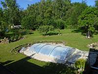 Uzavřený bazén - chalupa k pronajmutí Hořice na Šumavě