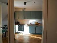 Kuchyň - Obývák - apartmán ubytování Hojsova Stráž - Brčálník
