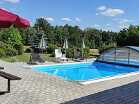 Venkovní bazén k Vaší relaxaci - Zdobín