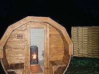 Sauna s kamínky na dřevo - chata k pronájmu Velké Petrovice