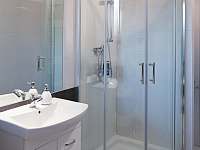Koupelna s vanou a sprchovým koutem - Sobčice