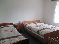 Ubytování u Marelových - ložnice - přízemí - rekreační dům k pronajmutí Police nad Metují - Pěkov
