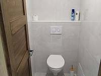 Samostatné WC koupelna vrchní - Polná