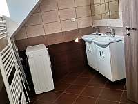 koupelna ve Velkém apartmánu - k pronajmutí Nové Město na Moravě