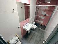 Červený apartmán - koupelna - ubytování Vír