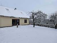 Rekreační dům v zimě - pronájem chalupy Polnička
