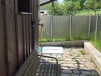 Venkovní sprcha u sauny - Štoky - Smilov