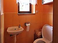 toaleta v přízemí - Želiv