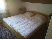 Ložnice s manželskou postelí - Polnička