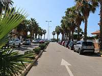 Ulice před domem - parkování - apartmán k pronajmutí Cabo Roig, Orihuela Costa, Španělsko