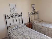 Pokoj s dvěma jednolůžky - apartmán ubytování Salobreňa - Costa Tropical, Andalusie, Španělsko